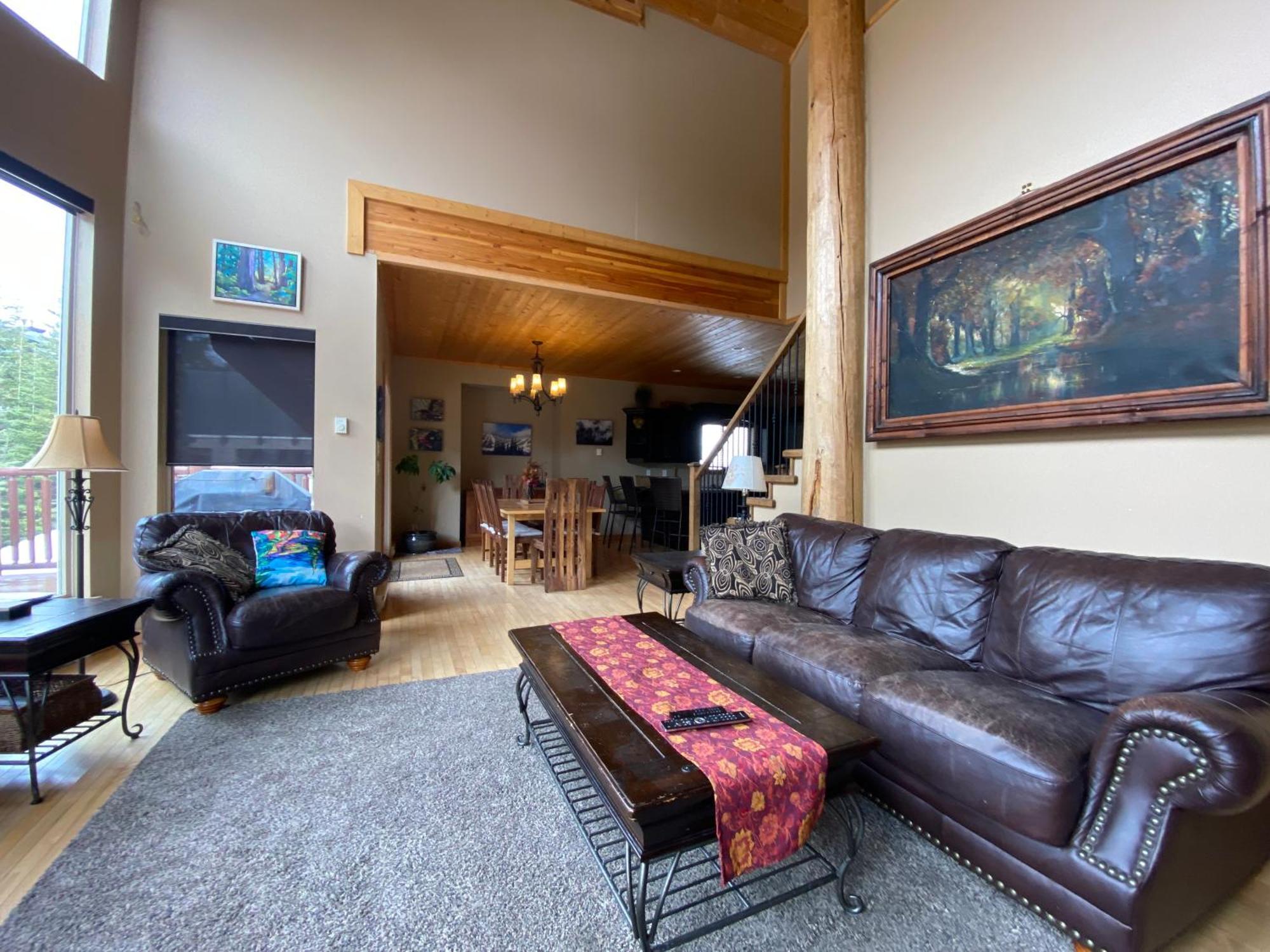 Morrisey Chalet At Sun Peaks Eksteriør billede