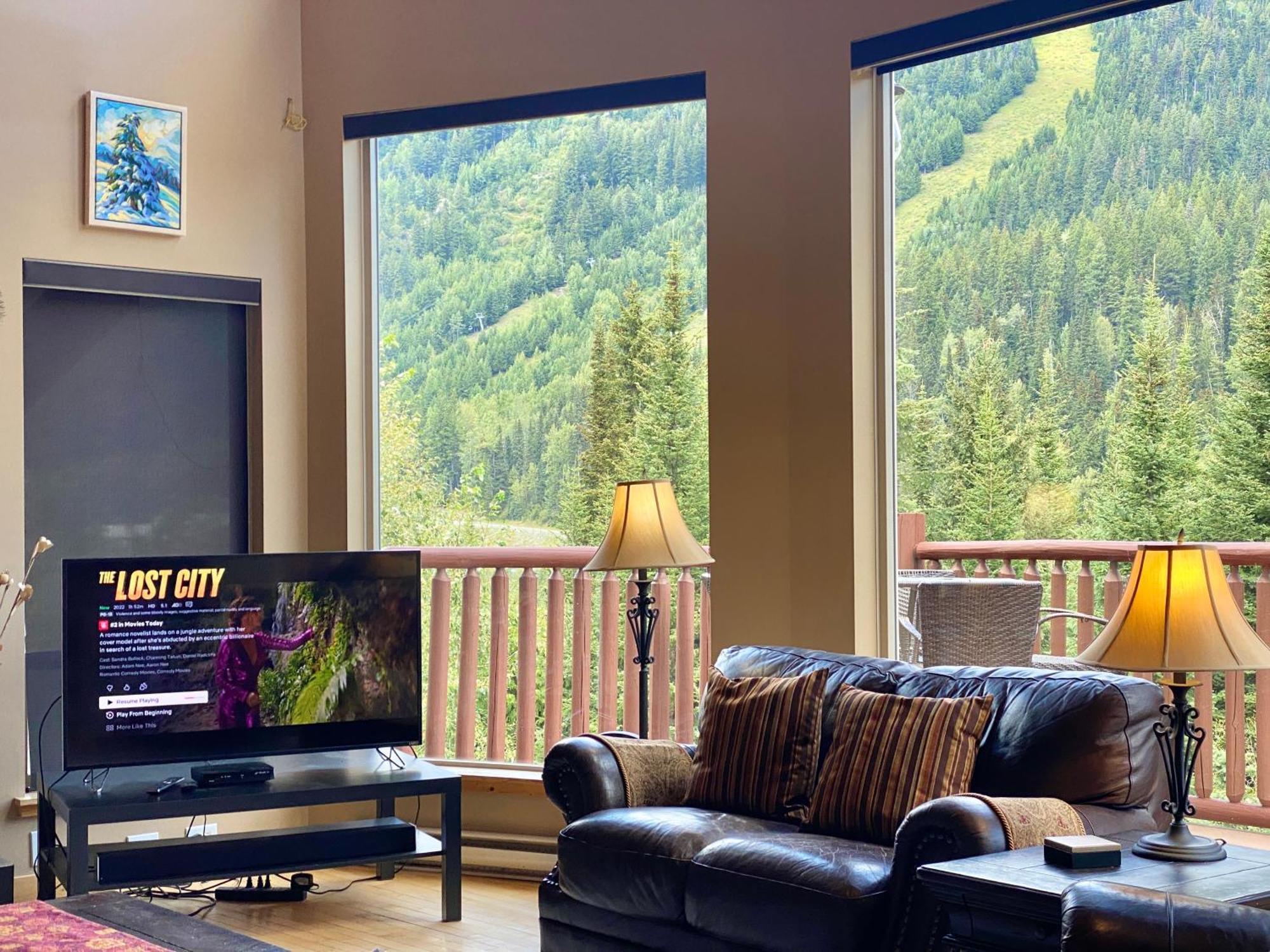 Morrisey Chalet At Sun Peaks Eksteriør billede